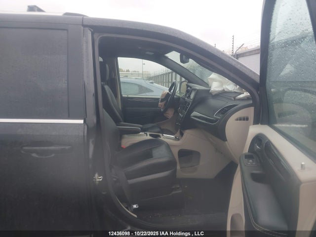 2C4RDGBGXJR329066 Dodge Grand Caravan Se