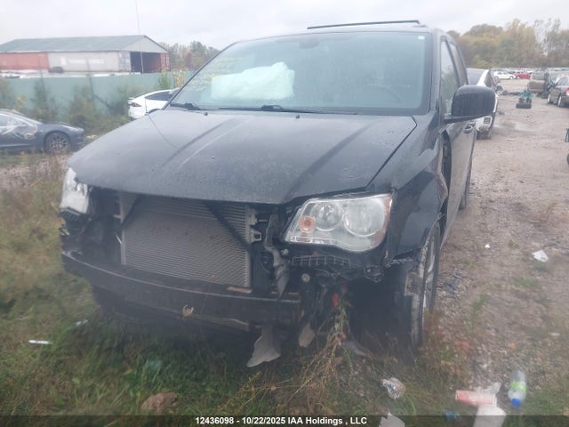 2C4RDGBGXJR329066 Dodge Grand Caravan Se
