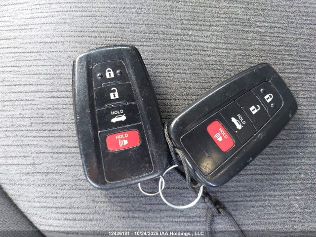 4T1B31HKXJU001786 Toyota CAMRY LE
