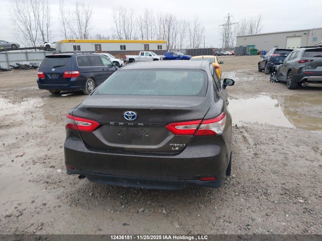 4T1B31HKXJU001786 Toyota CAMRY LE