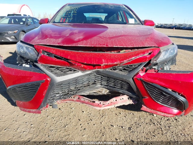 4T1G11AK3NU056303 Toyota CAMRY SE