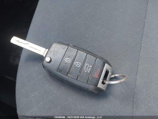 KIA Sorento 2017 5XYPG4A32HG224399 Image 11