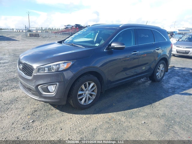 KIA Sorento 2017 5XYPG4A32HG224399 Image 2