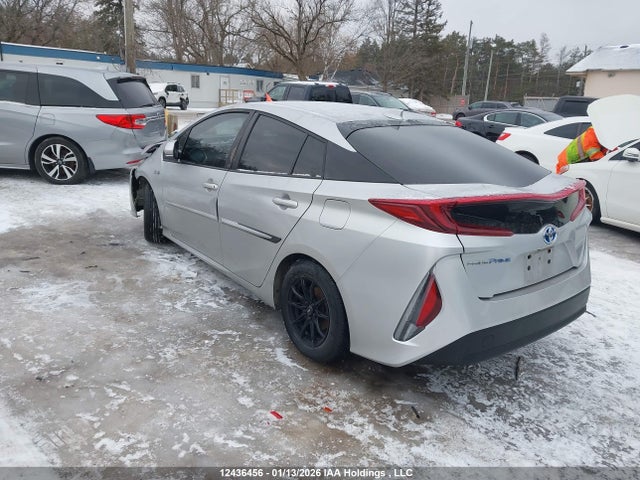 JTDKAMFPXN3204957 Toyota Prius