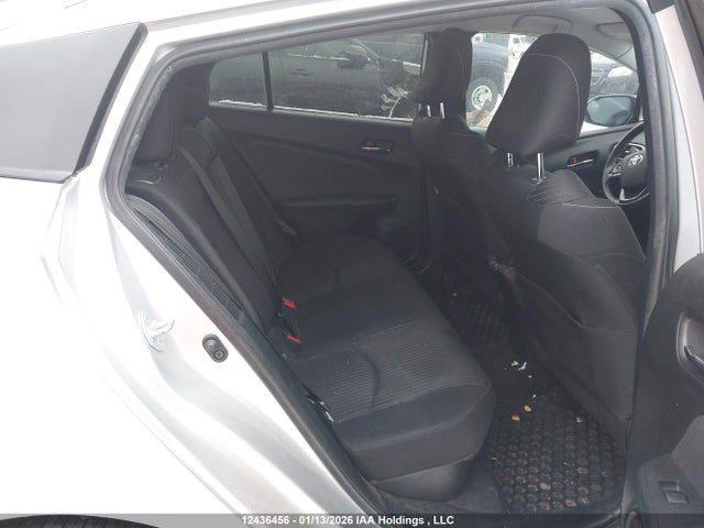 JTDKAMFPXN3204957 Toyota Prius