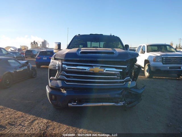 2GC4YVEY3R1153625 Chevrolet l5p