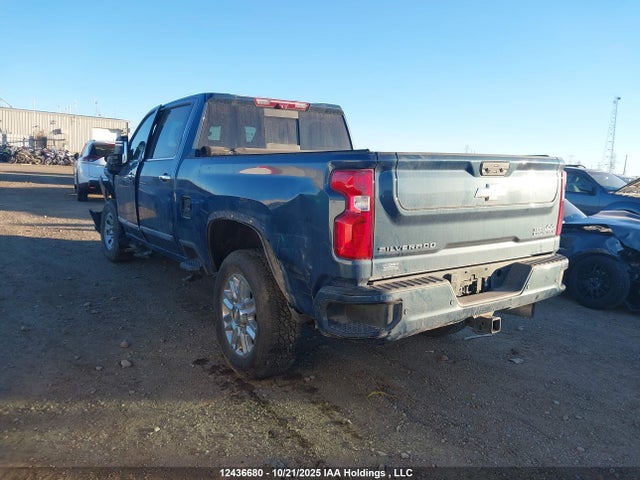 2GC4YVEY3R1153625 Chevrolet l5p