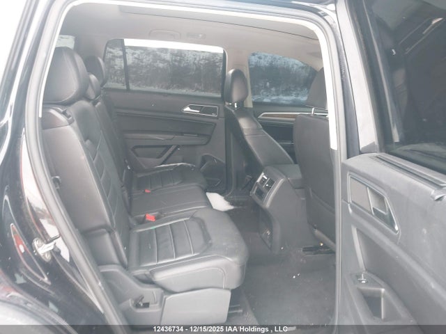 Продажа на аукционе авто 2018 Volkswagen Atlas, vin: 1V2RR2CAXJC557333, номер лота: 12436734