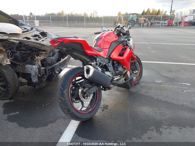2013 Kawasaki Ex300 B მანქანა იყიდება აუქციონზე, vin: JKAEX8B16DDA03387, აუქციონის ნომერი: 12437217