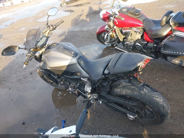 Yamaha FZ07 2015 JYARM06N3FA001060 Image 13