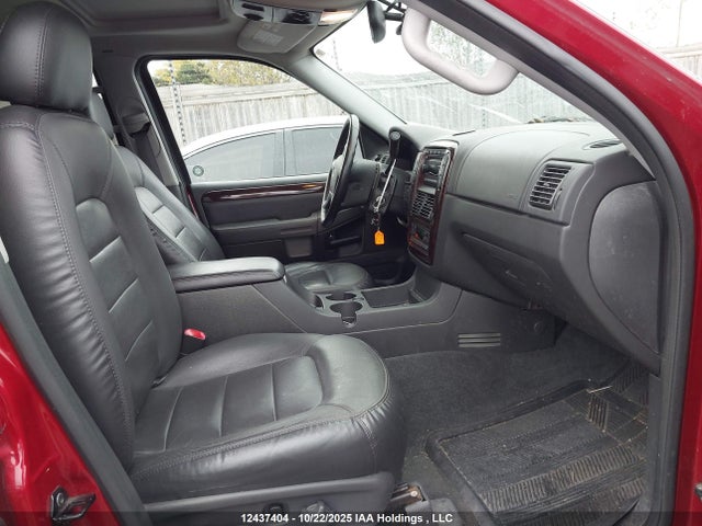 Продажа на аукционе авто 2005 Ford Explorer Limited, vin: 1FMDU75WX5ZA42590, номер лота: 12437404