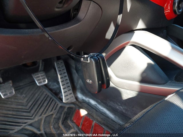 2013 Hyundai Veloster Turbo მანქანა იყიდება აუქციონზე, vin: KMHTC6AE3DU097741, აუქციონის ნომერი: 12437673