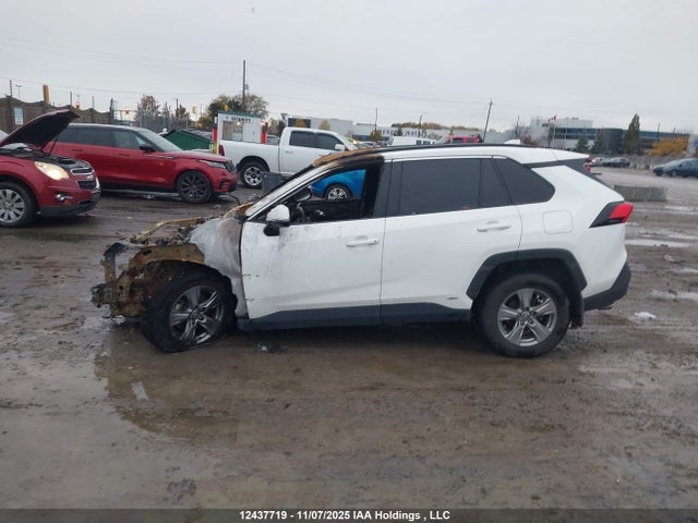 2T3BWRFV8RW214774 Toyota Rav4 Hybrid Le