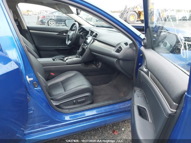 2HGFC1F98JH108491 Honda Civic Touring