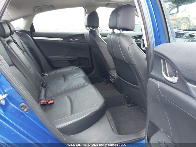 2HGFC1F98JH108491 Honda Civic Touring