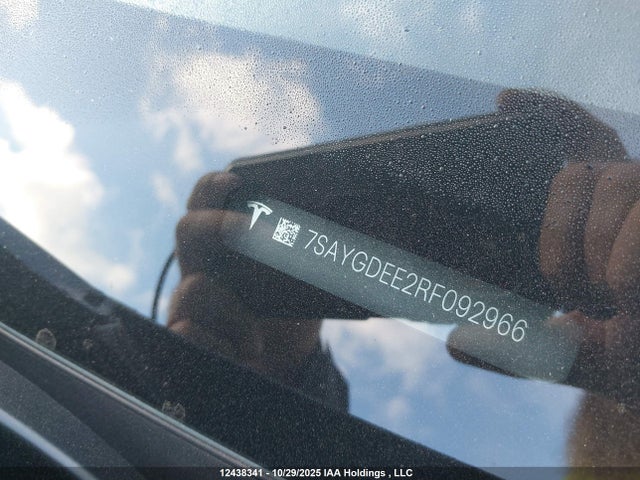 2024 Tesla Model Y Long Range მანქანა იყიდება აუქციონზე, vin: 7SAYGDEE2RF092966, აუქციონის ნომერი: 12438341