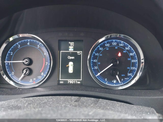12438531 :رقم المزاد ، 2T1BURHE3JC114180 vin ، 2018 Toyota Corolla L/le/xle/se/xse مزاد بيع