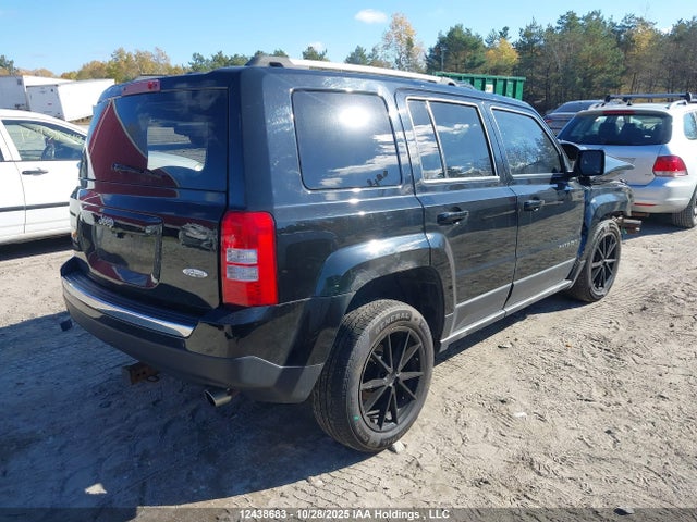 1C4NJRAB0GD635780 Jeep Patriot Sport/north