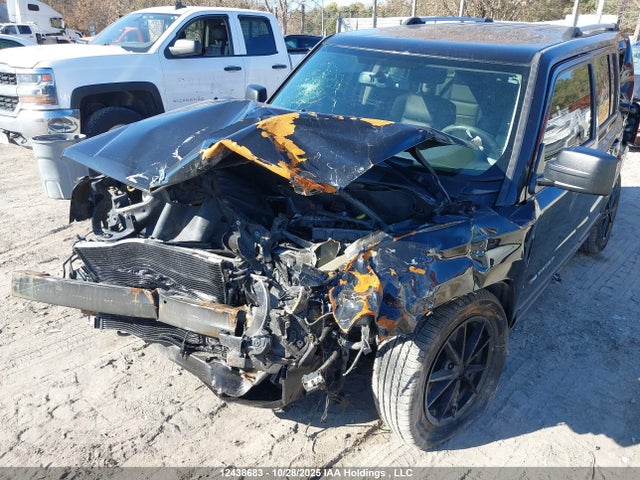 1C4NJRAB0GD635780 Jeep Patriot Sport/north