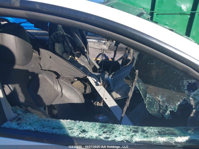 Tesla Model Y 2022 7SAYGDEF7NF500073 Image 5