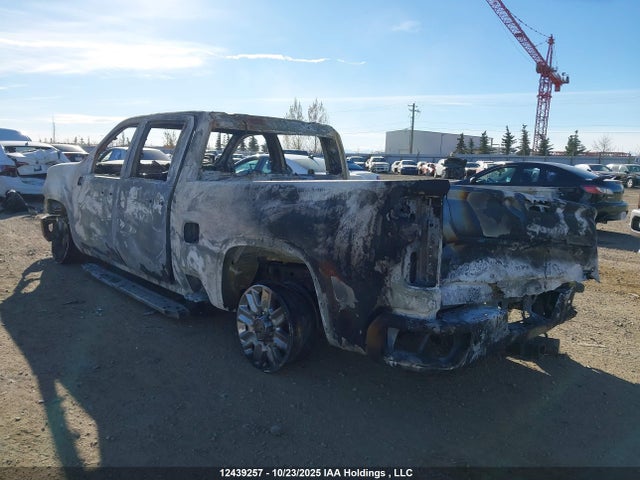 2GC4YREY8R1106677 Chevrolet Silverado K2500 High Country
