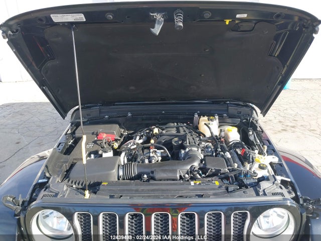 1C4HJXEGXPW614317 Jeep Wrangler 4-door Sahara