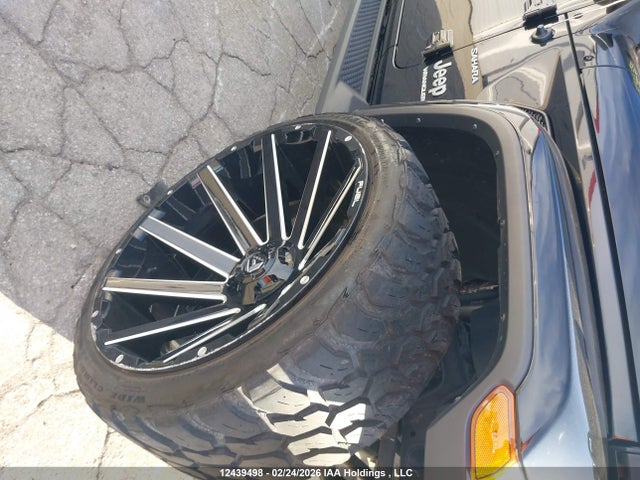 1C4HJXEGXPW614317 Jeep Wrangler 4-door Sahara