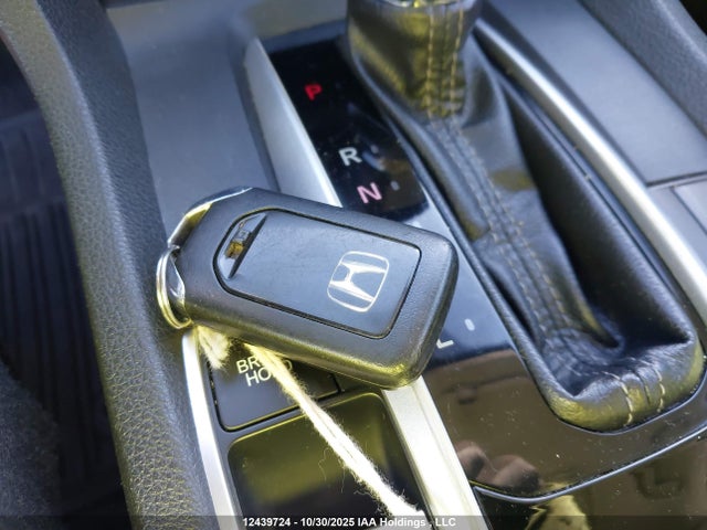 Продажа на аукционе авто 2018 Honda Civic Ex-t, vin: 2HGFC1F46JH106758, номер лота: 12439724