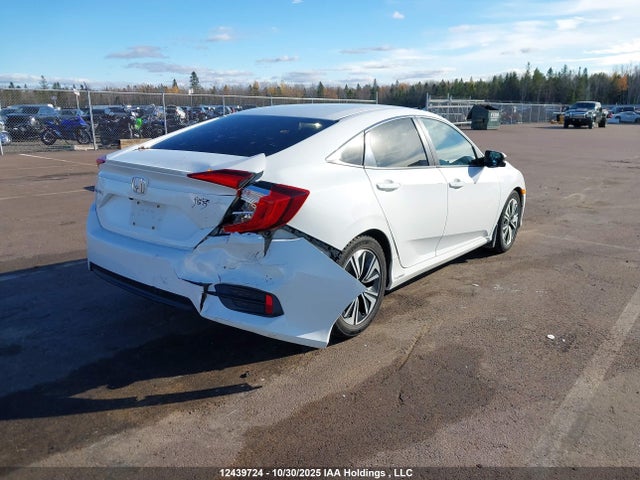 Продажа на аукционе авто 2018 Honda Civic Ex-t, vin: 2HGFC1F46JH106758, номер лота: 12439724