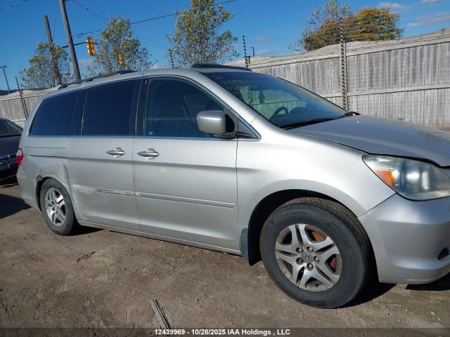 12439969 :رقم المزاد ، 5FNRL38685B507505 vin ، 2005 Honda Odyssey مزاد بيع