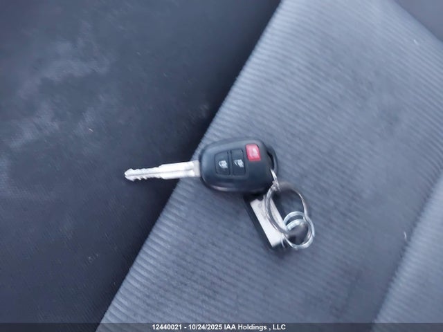 JTDKDTB33K1624734 Toyota Prius