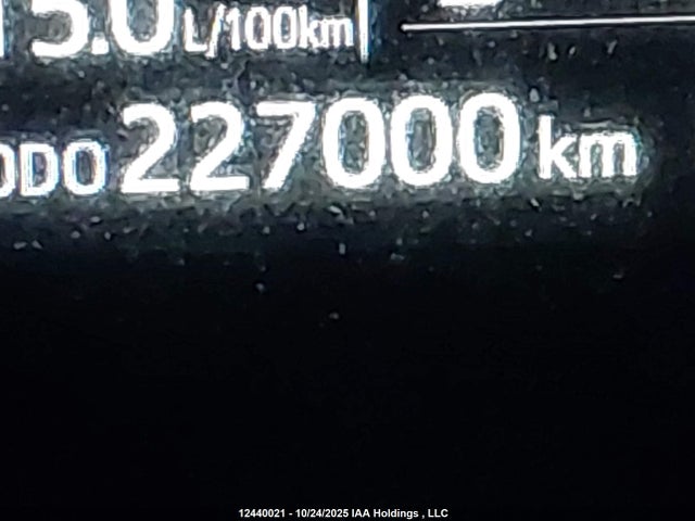 JTDKDTB33K1624734 Toyota Prius