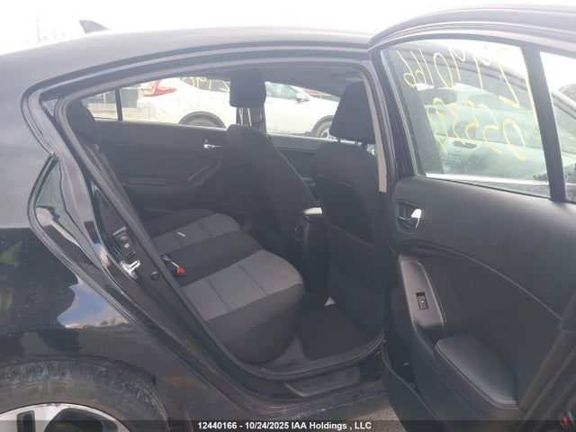 KNAFX4A83E5055373 KIA Forte