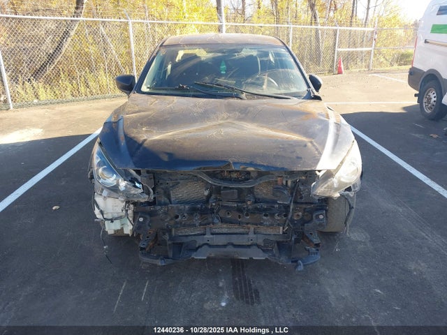 3MZBM1U77FM138390 Mazda MAZDA3