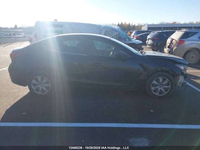 3MZBM1U77FM138390 Mazda MAZDA3