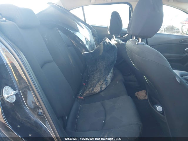 3MZBM1U77FM138390 Mazda MAZDA3