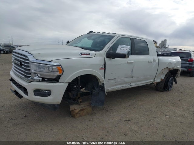RAM 3500 2024 3C63RRNL5RG313748 Image 2