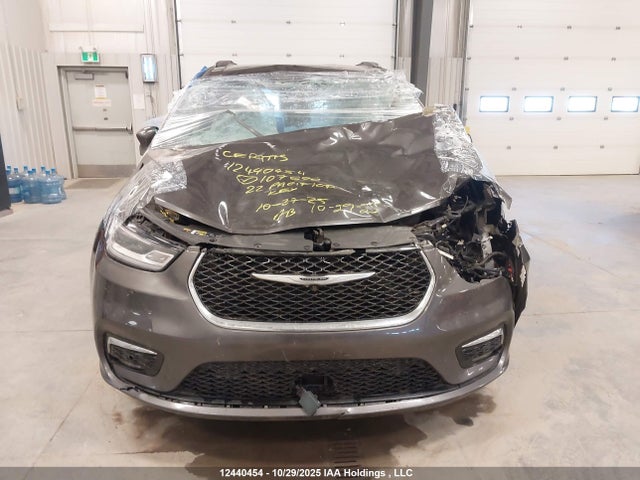 Chrysler Pacifica Touring L 2022 2C4RC3BG9NR107670 Image 12