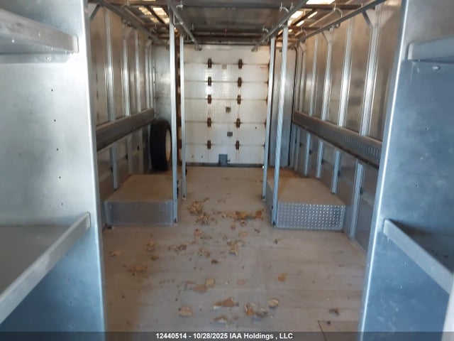 12440514 :رقم المزاد ، 4UZAAPDU0ACAS1940 vin ، 2010 Freightliner Chassis M Line Walk-in Van مزاد بيع