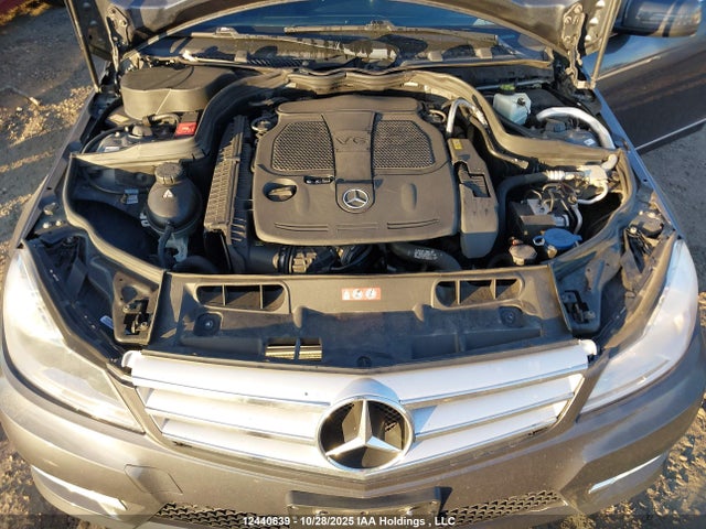 WDDGF8AB0EG162758 Mercedes-Benz C-Class