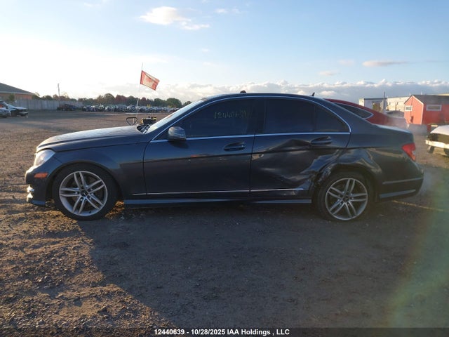 WDDGF8AB0EG162758 Mercedes-Benz C-Class