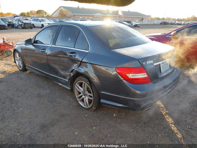 WDDGF8AB0EG162758 Mercedes-Benz C-Class