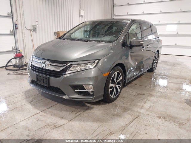 5FNRL6H82JB505066 Honda Odyssey Touring