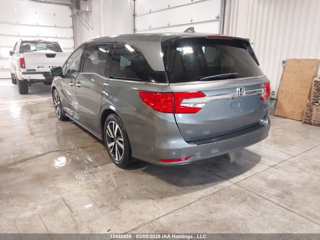 5FNRL6H82JB505066 Honda Odyssey Touring