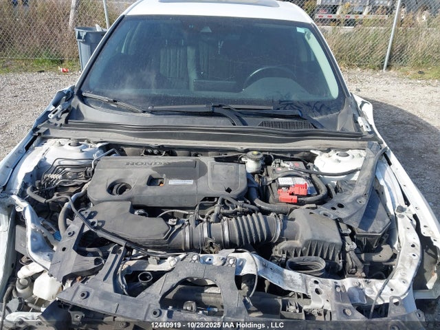 Honda Accord Touring 2019 1HGCV2F95KA801800 Image 10
