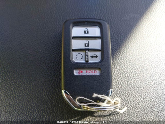 Honda Accord Touring 2019 1HGCV2F95KA801800 Image 11