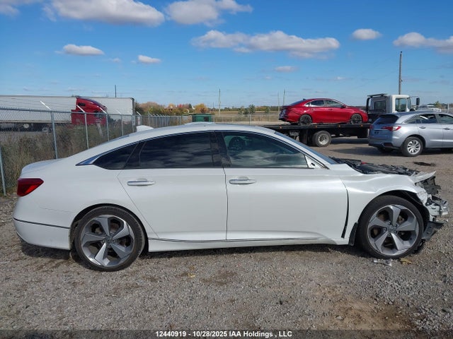 Honda Accord Touring 2019 1HGCV2F95KA801800 Image 12