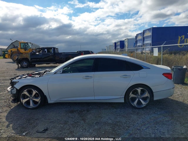 Honda Accord Touring 2019 1HGCV2F95KA801800 Image 13