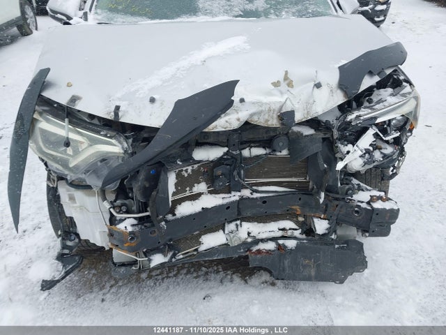 JTMDJREV1GD000227 Toyota Rav4 Hybrid Limited