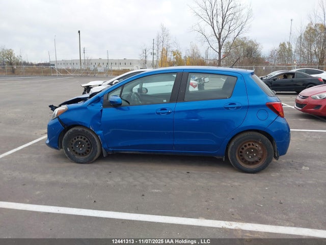 VNKKTUD37FA055180 Toyota YARIS LE